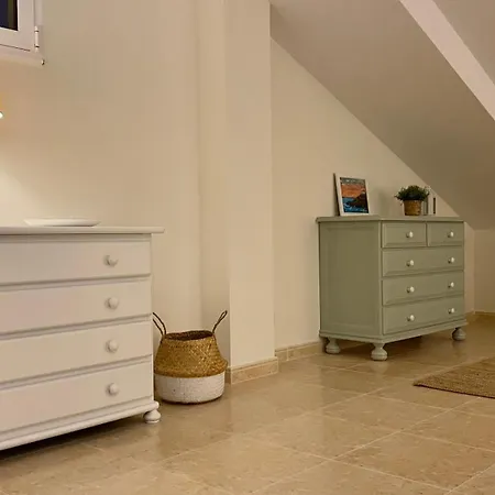 Casa En 1ª Linea Del Mar - House On Sea Front 펜션 발도비노